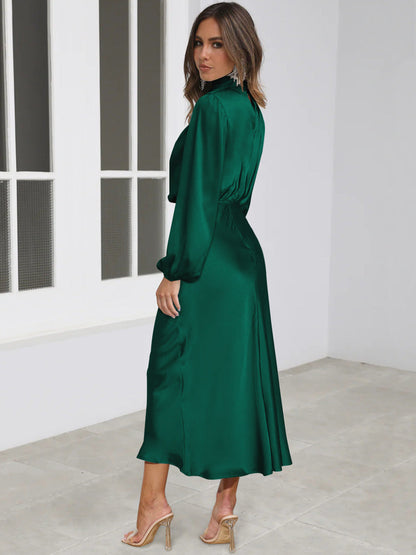 Robe Satinée Élégante