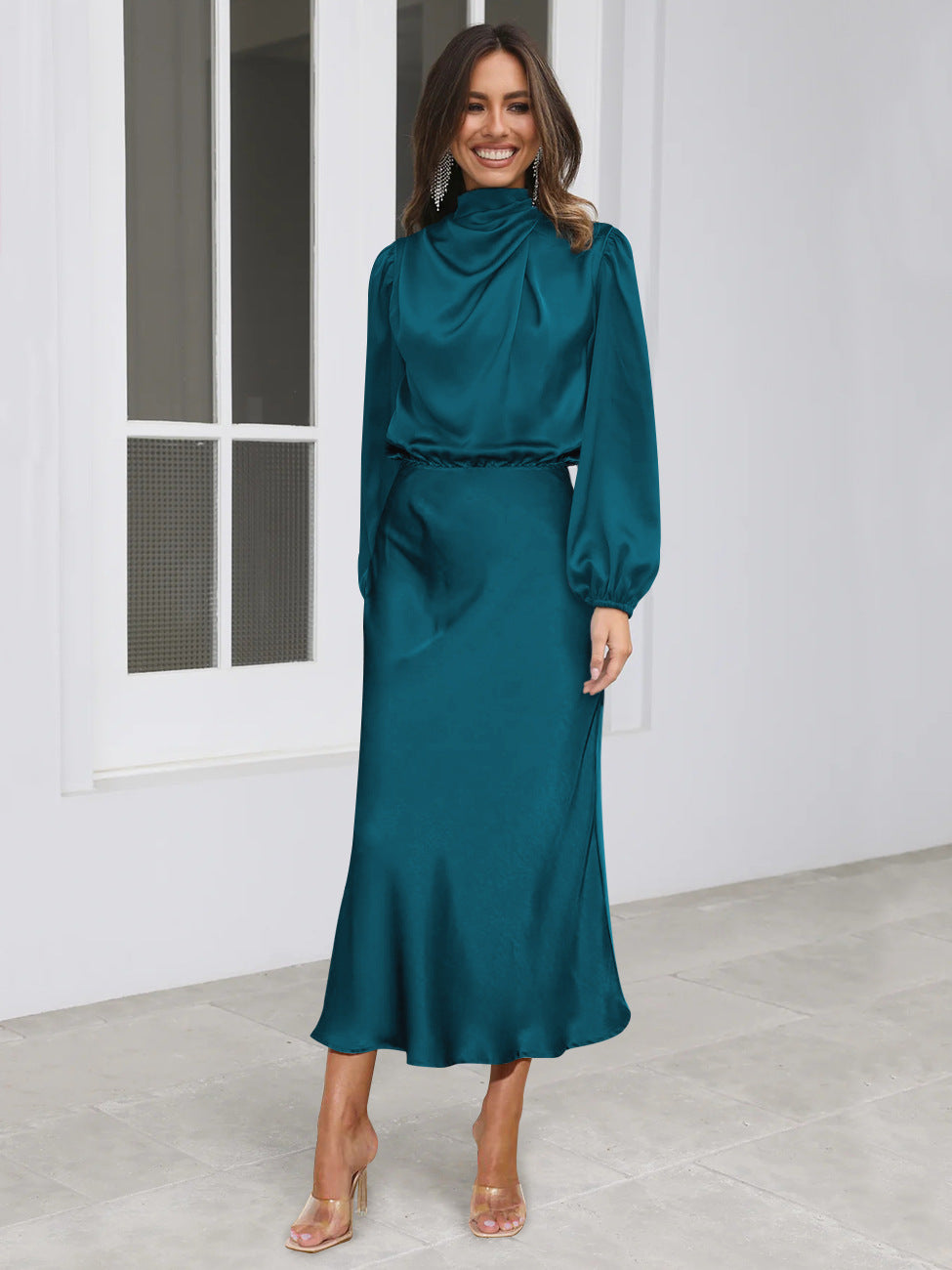 Robe Satinée Élégante